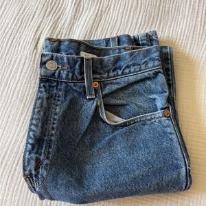 505 Levi's Men's Straight Jeans in Medium Blue Wash